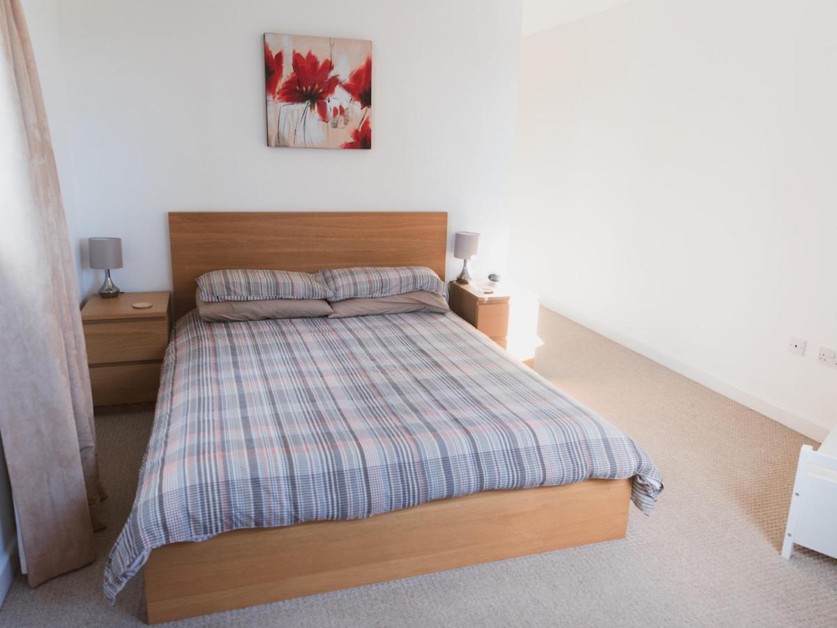 Pass The Keys Lovely 2-Bed Flat Glasgow Harbour Free Parking Екстериор снимка