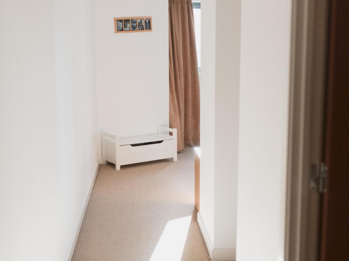 Pass The Keys Lovely 2-Bed Flat Glasgow Harbour Free Parking Екстериор снимка