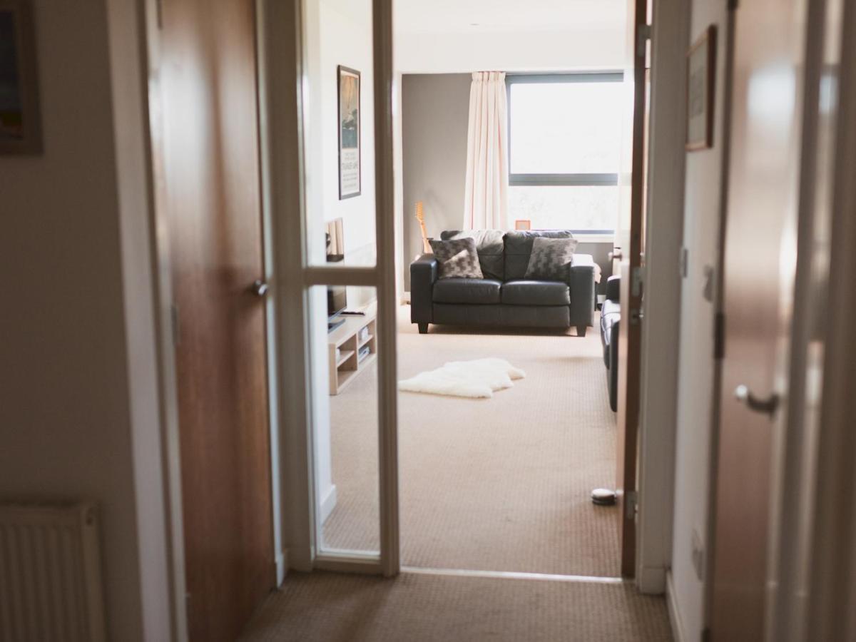 Pass The Keys Lovely 2-Bed Flat Glasgow Harbour Free Parking Екстериор снимка